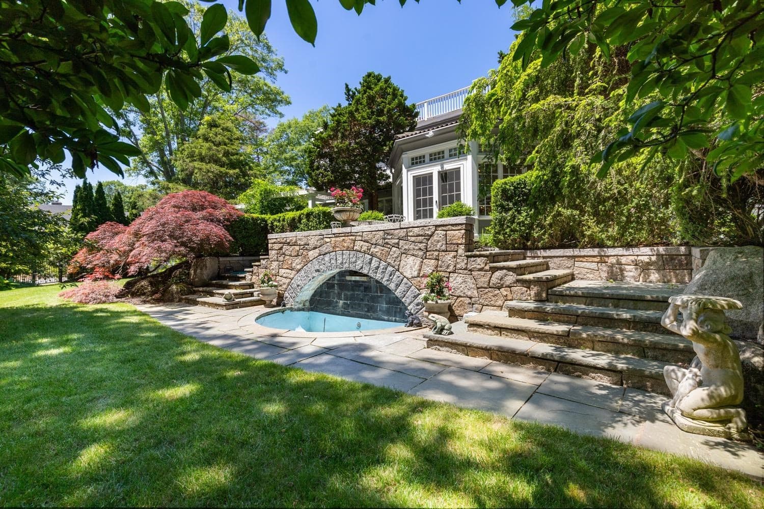 Single Family Residence at 20 Woodholm Rd, Manchester MA 01944, Manchester, photo 37 of 42
