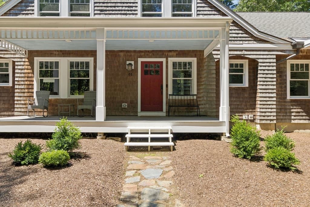 Single Family Residence at 44 Granite St, Medway MA 02053, Medway, photo 2 of 39