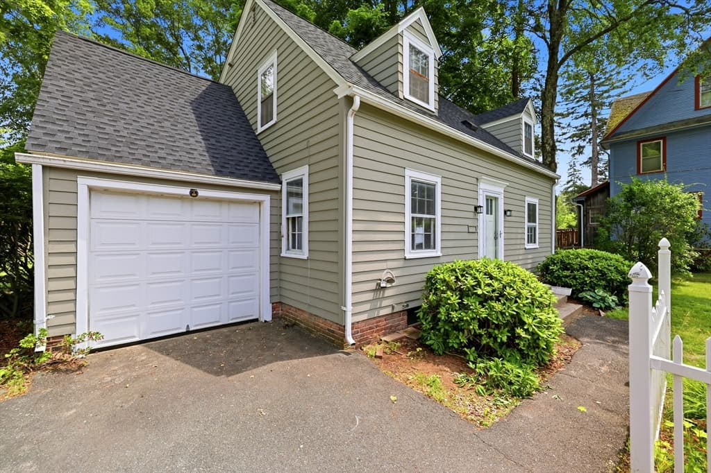 43 Elm Street, East Longmeadow MA 01028 photo 4
