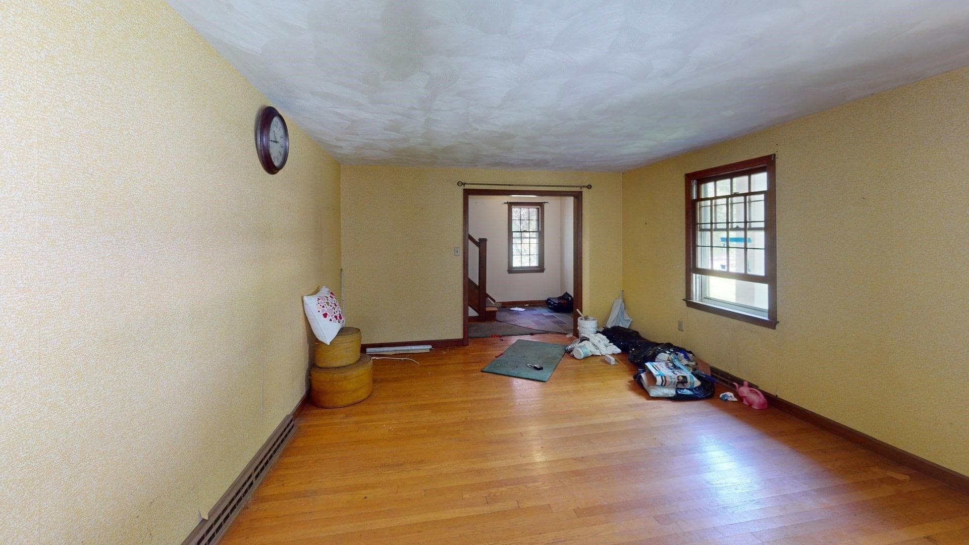 Single Family Residence at 8 Pennock Rd, Chelmsford MA 01824, photo 10 of 16