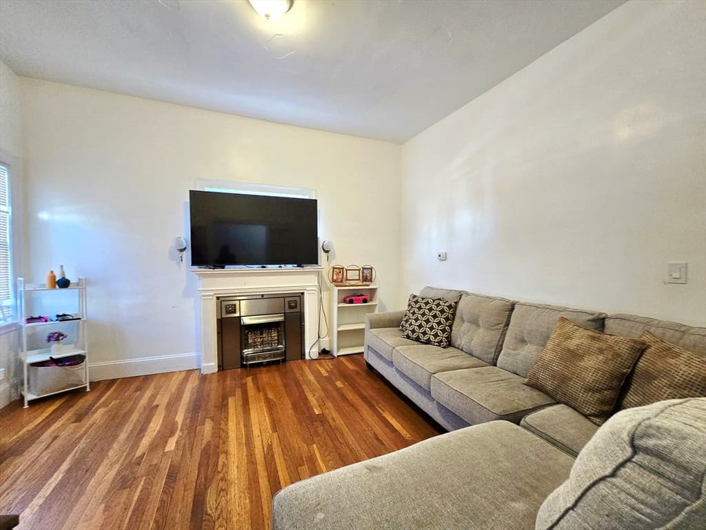 Multi Family at 14 Harding Ave, Everett MA 02149, Everett, photo 27 of 40