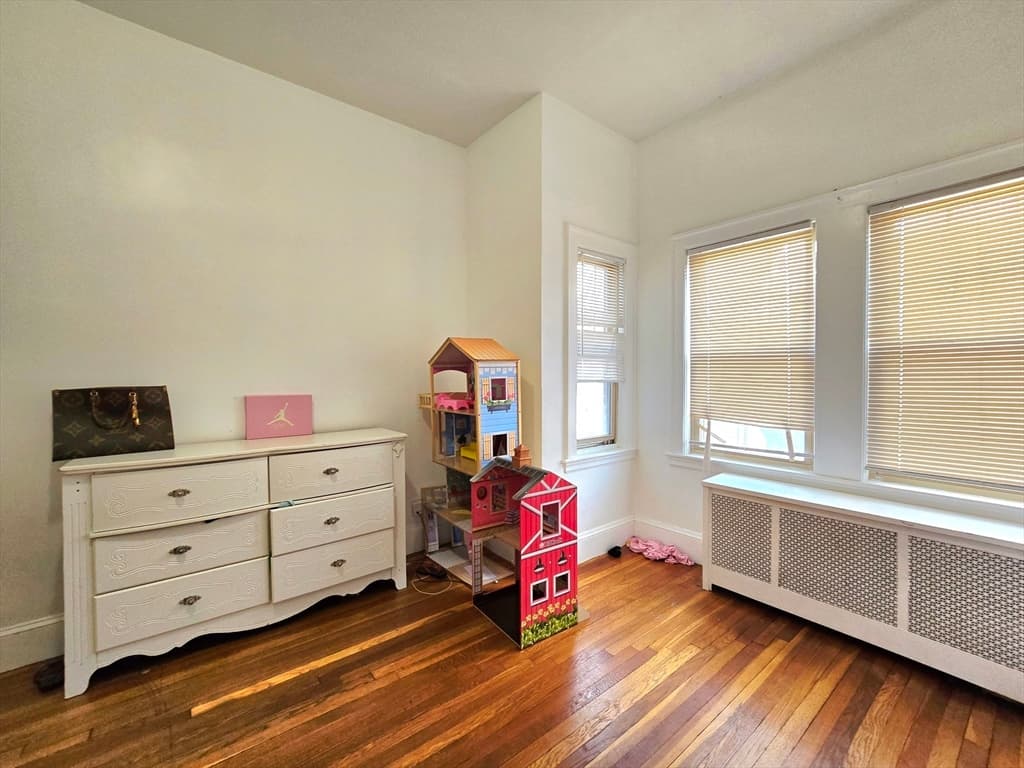 Multi Family at 14 Harding Ave, Everett MA 02149, Everett, photo 16 of 40