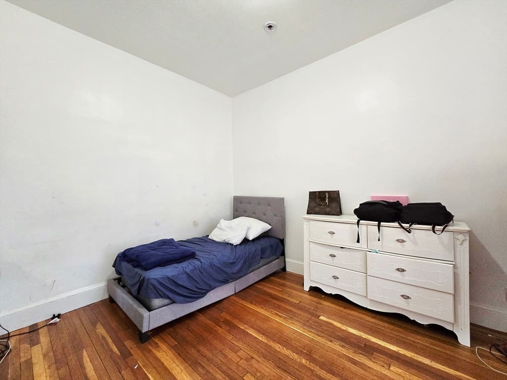Multi Family at 14 Harding Ave, Everett MA 02149, Everett, photo 14 of 40
