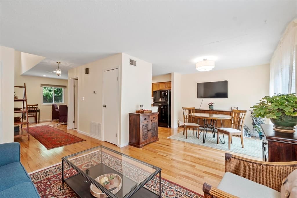 13 Nightingale Lane # 13, Salem MA 01970