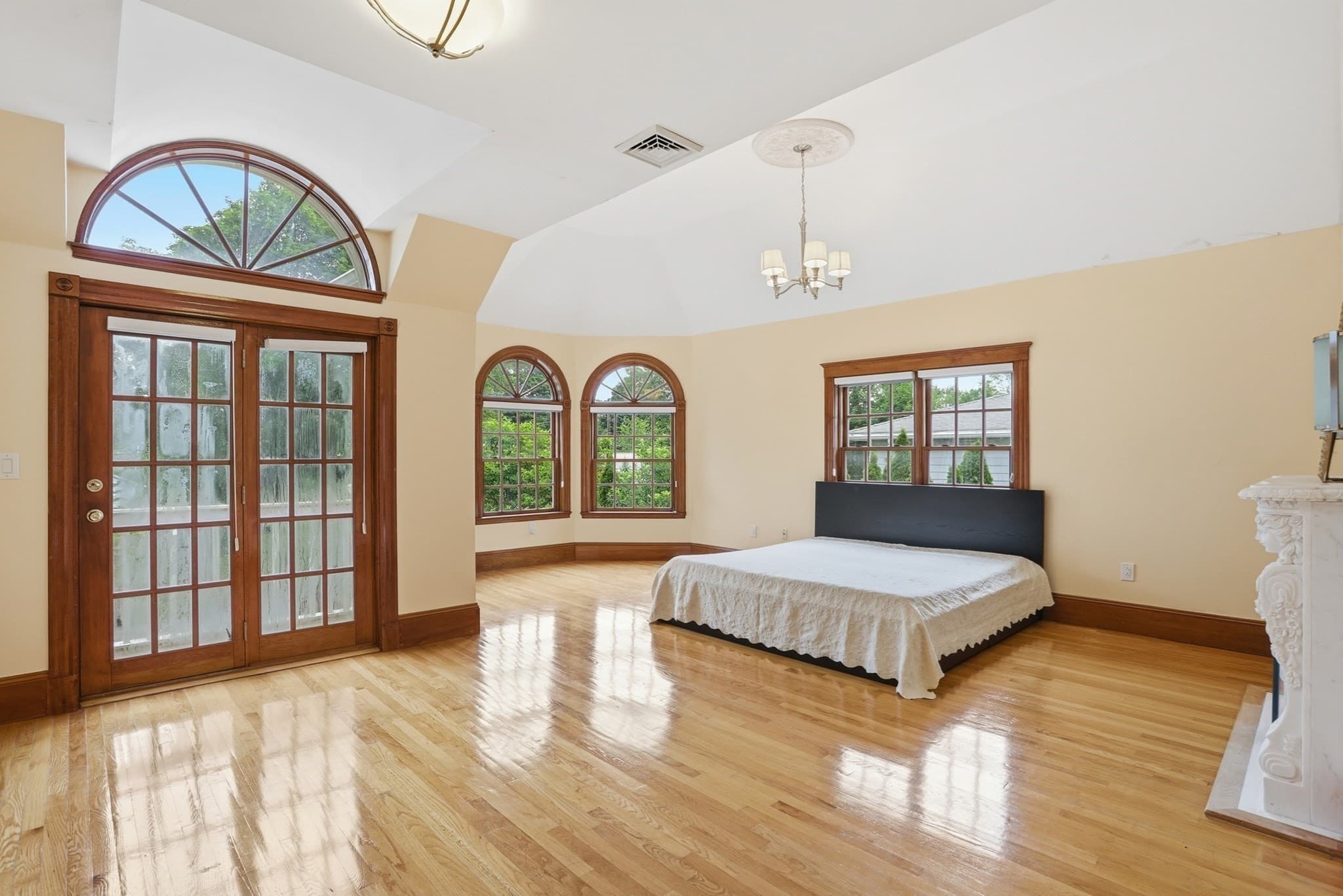Single Family Residence at 72 Charlemont Street, Newton MA 02461, Newton, photo 28 of 40