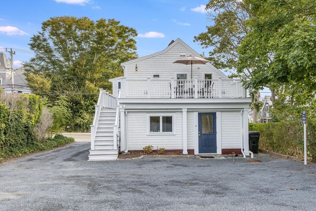 Single Family Residence at 409 Main St, Chatham MA 02633, Chatham, photo 13 of 42