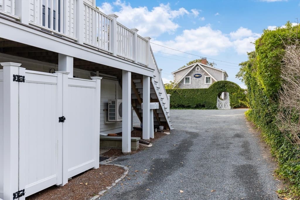 Single Family Residence at 409 Main St, Chatham MA 02633, Chatham, photo 14 of 42