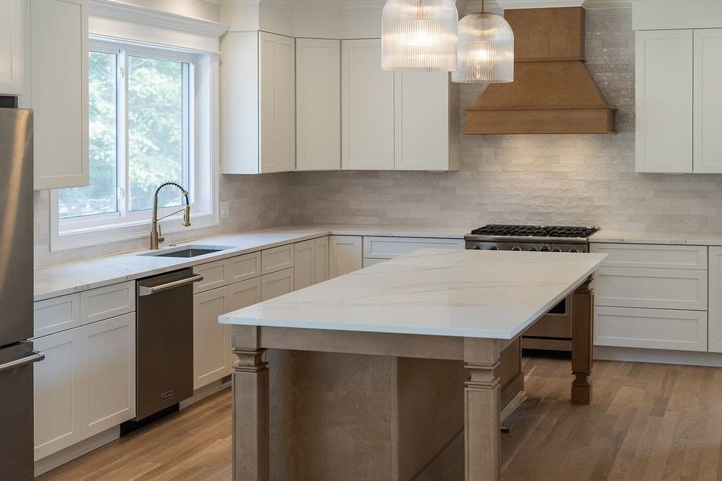 Single Family Residence at 427 Landry Ave, North Attleboro MA 02760, North Attleboro, photo 5 of 42