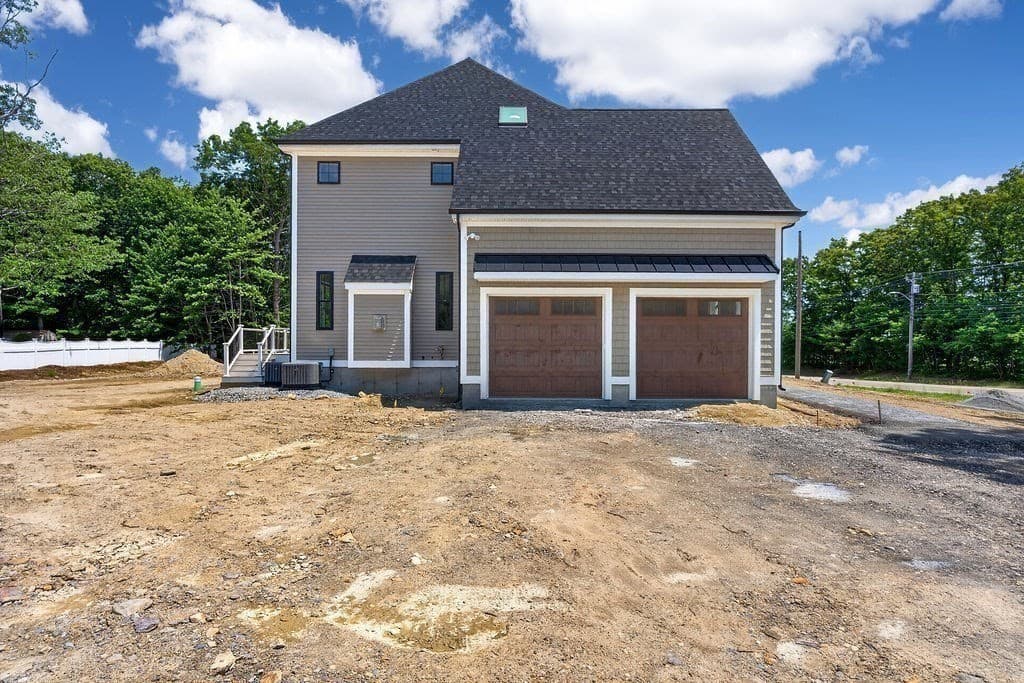 Single Family Residence at 427 Landry Ave, North Attleboro MA 02760, North Attleboro, photo 40 of 42
