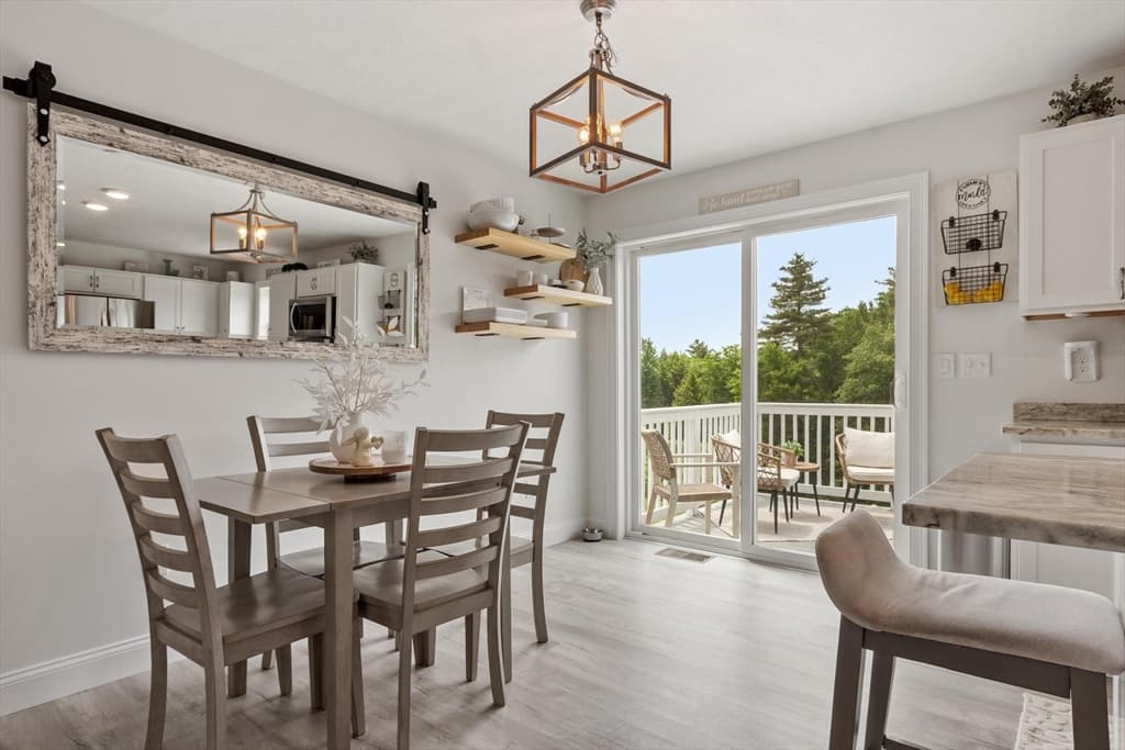 Single Family Residence at 19 Lighthouse Ln, Westminster MA 01473, photo 6 of 34
