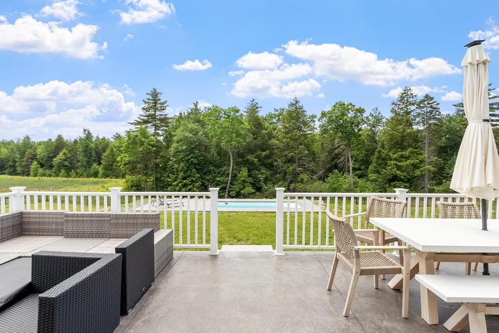 Single Family Residence at 19 Lighthouse Ln, Westminster MA 01473, photo 31 of 34