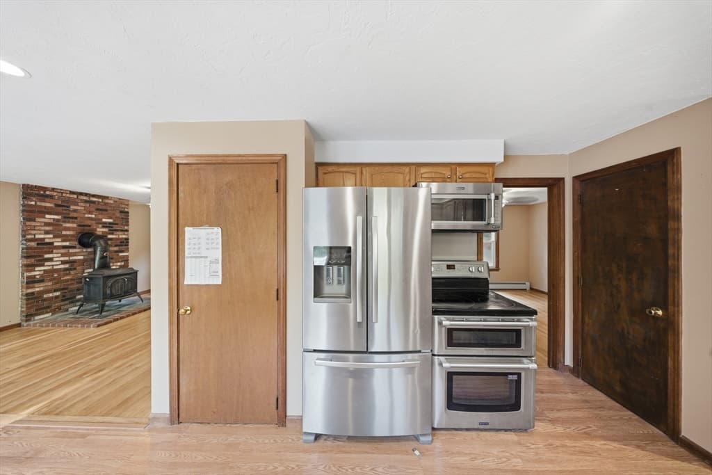 Single Family Residence at 64 Saddle Hill Road, Hopkinton MA 01748, Hopkinton, photo 32 of 41