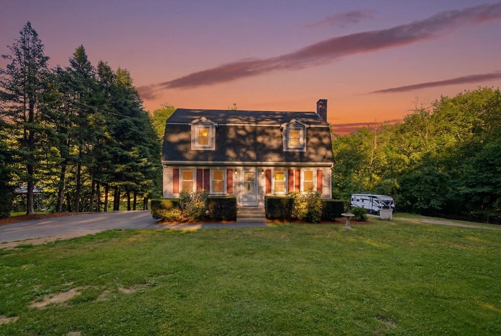 64 Saddle Hill Road, Hopkinton MA 01748