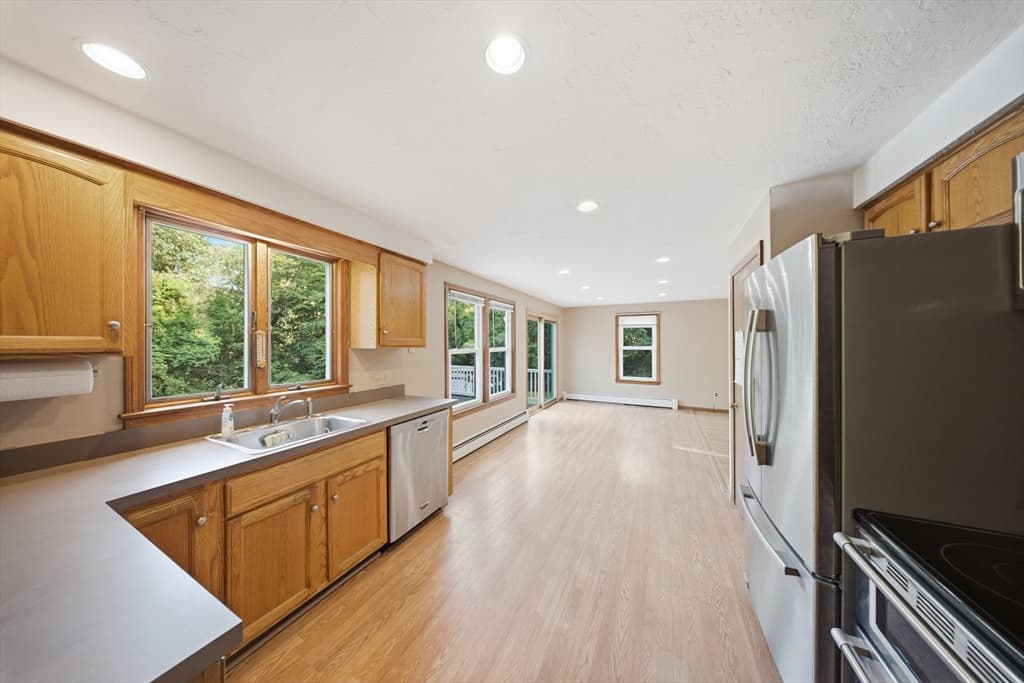Single Family Residence at 64 Saddle Hill Road, Hopkinton MA 01748, Hopkinton, photo 31 of 41