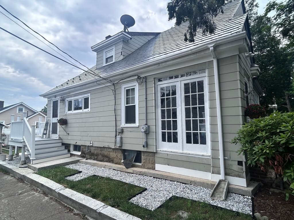 46 Linnea Ave, Brockton MA 02301