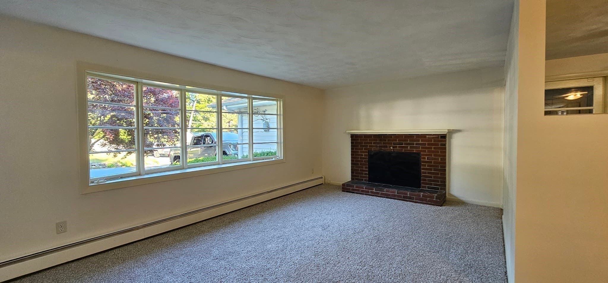 Duplex at 22 Pondview Cir, Brockton MA 02301, Brockton, photo 8 of 11