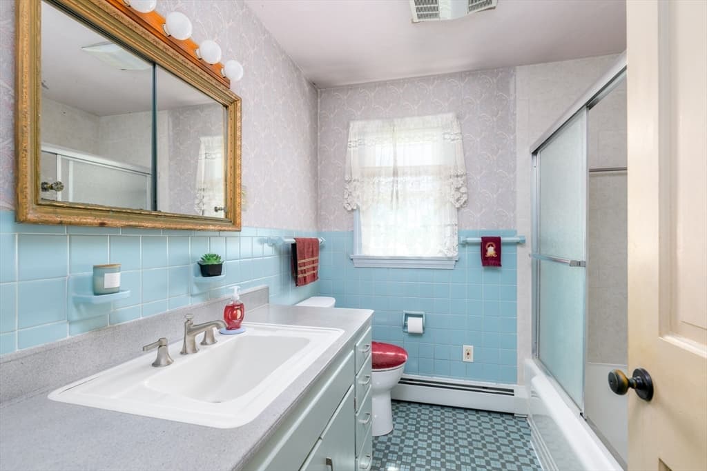 Single Family Residence at 55 Oldcommon Road, Auburn MA 01501, Auburn, photo 17 of 35