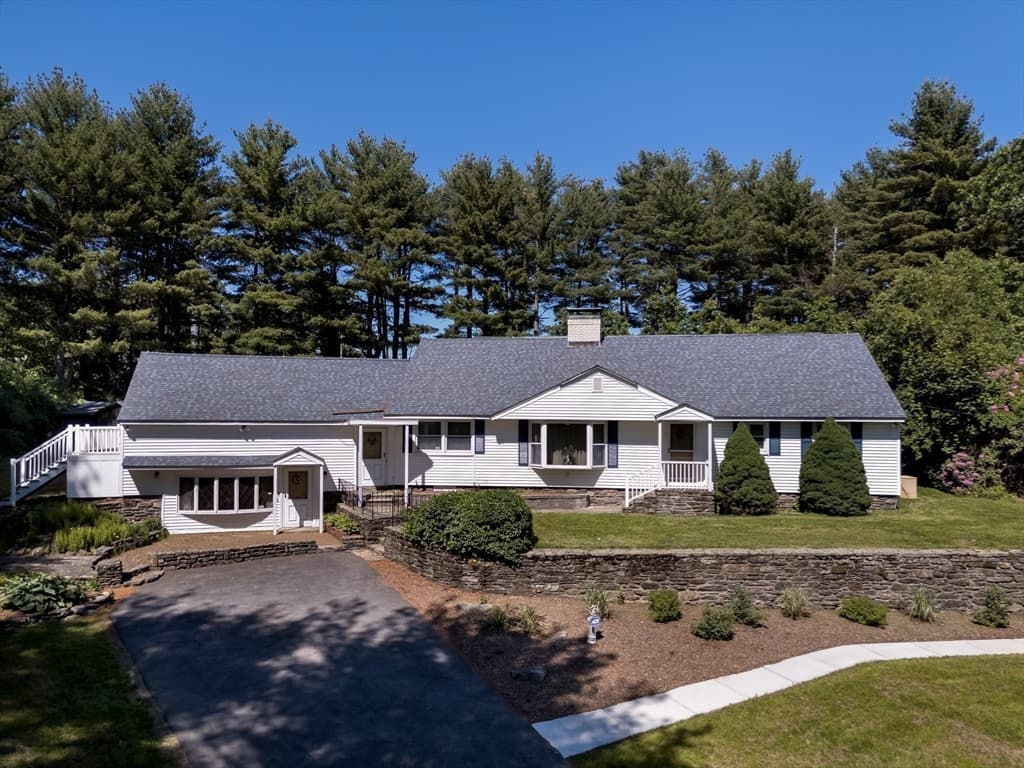 Single Family Residence at 55 Oldcommon Road, Auburn MA 01501, Auburn, photo 33 of 35