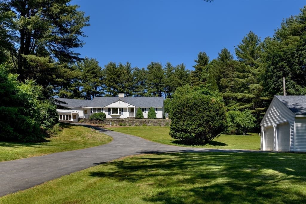 Single Family Residence at 55 Oldcommon Road, Auburn MA 01501, Auburn, photo 31 of 35