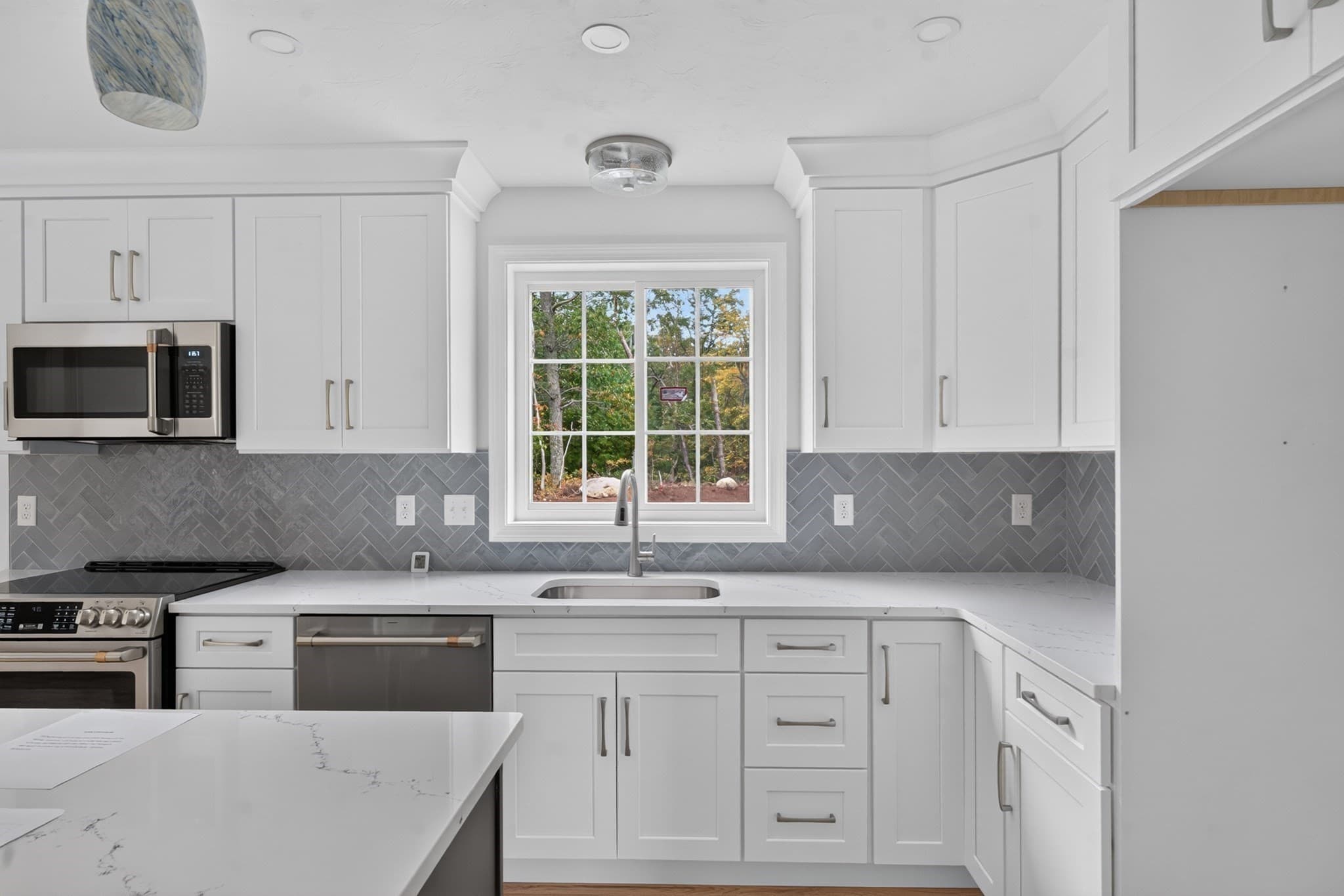 Single Family Residence at 1436 Old Sandwich Rd, Plymouth MA 02360, photo 6 of 41