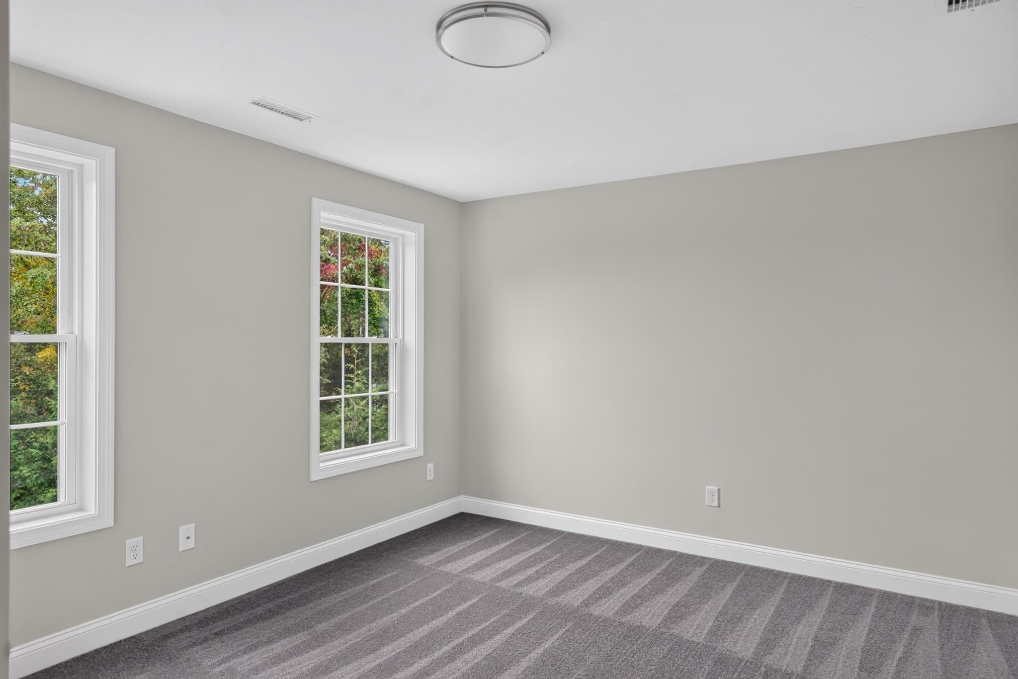 Single Family Residence at 1436 Old Sandwich Rd, Plymouth MA 02360, photo 22 of 41