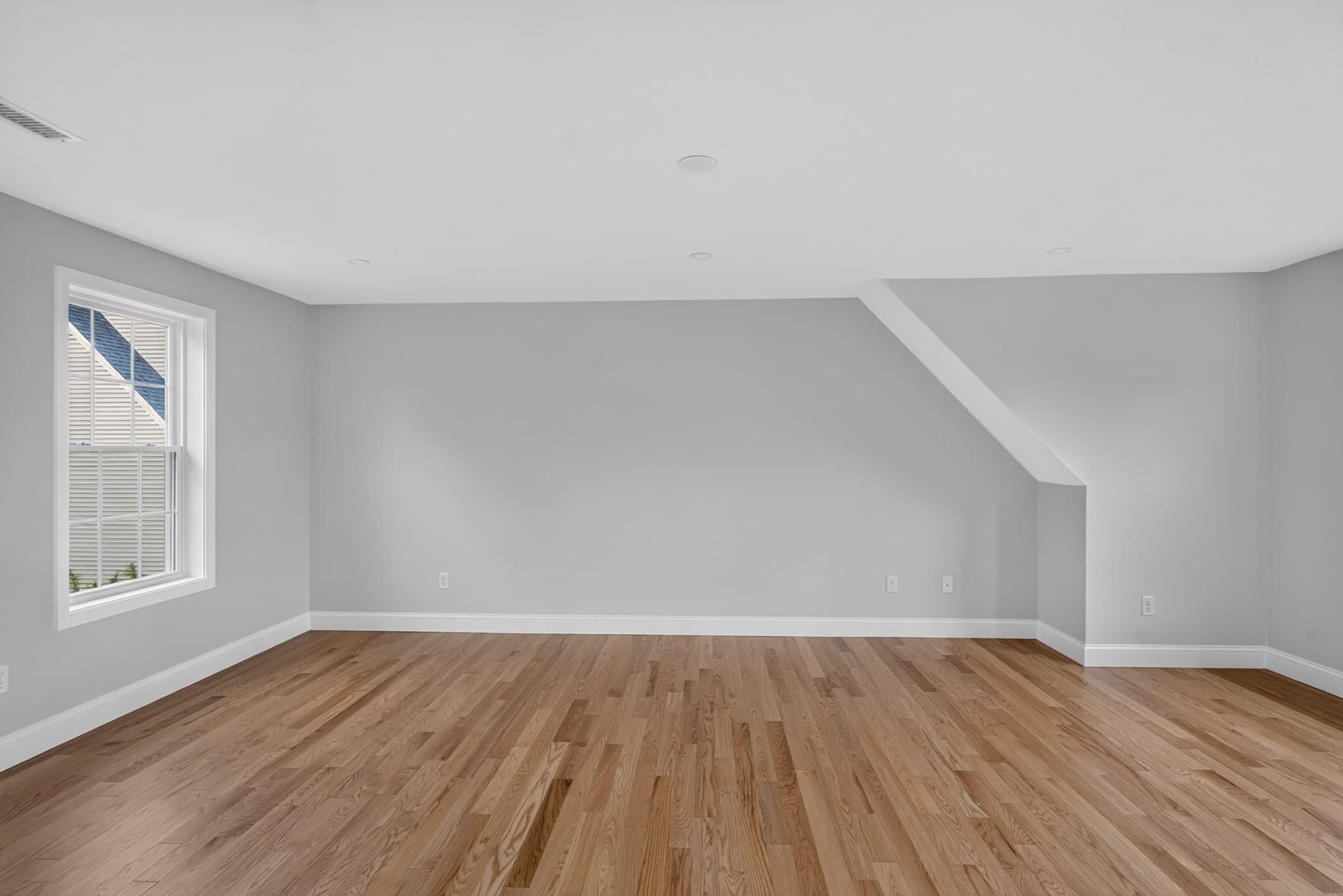Single Family Residence at 1436 Old Sandwich Rd, Plymouth MA 02360, photo 18 of 41