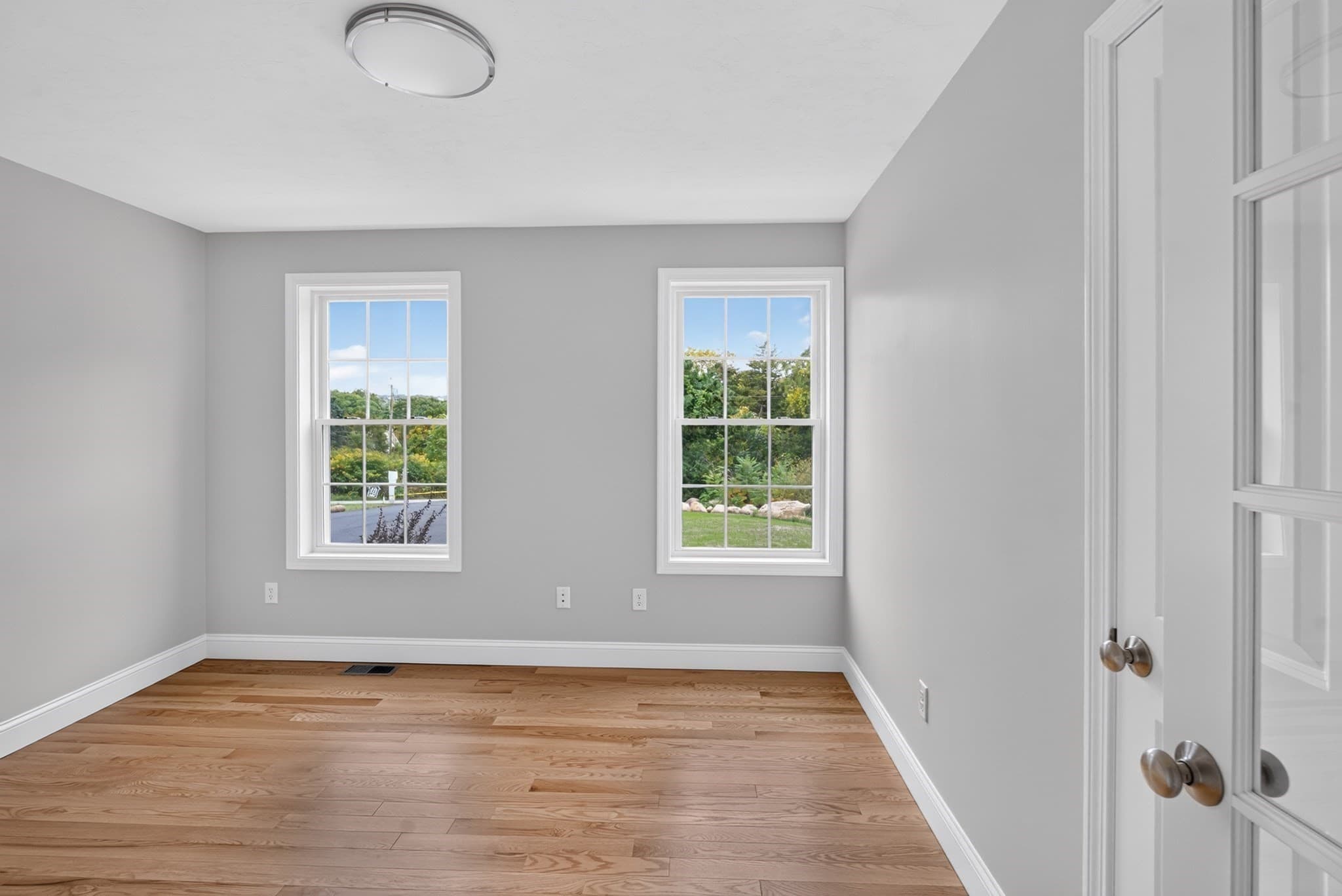Single Family Residence at 1436 Old Sandwich Rd, Plymouth MA 02360, photo 11 of 41