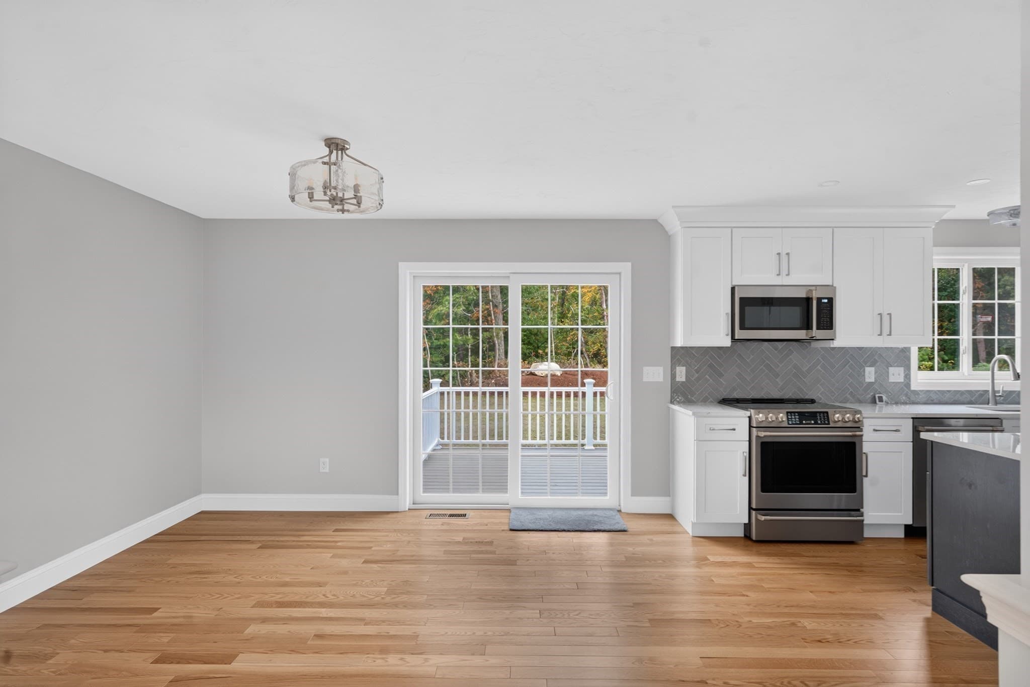 Single Family Residence at 1436 Old Sandwich Rd, Plymouth MA 02360, photo 8 of 41