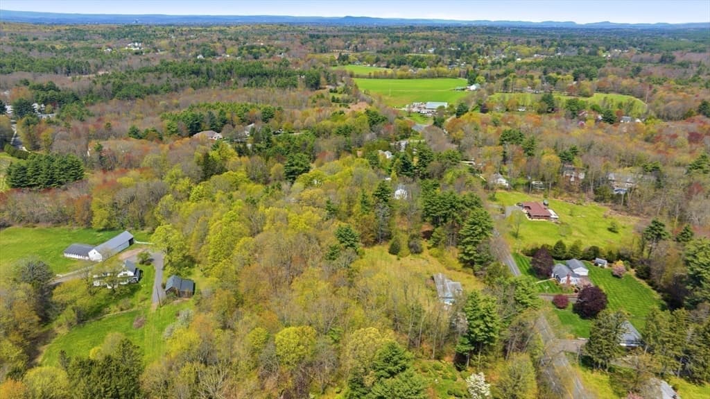 Single Family Residence at 817 Somers Rd, East Longmeadow MA 01028, East Longmeadow, photo 4 of 34