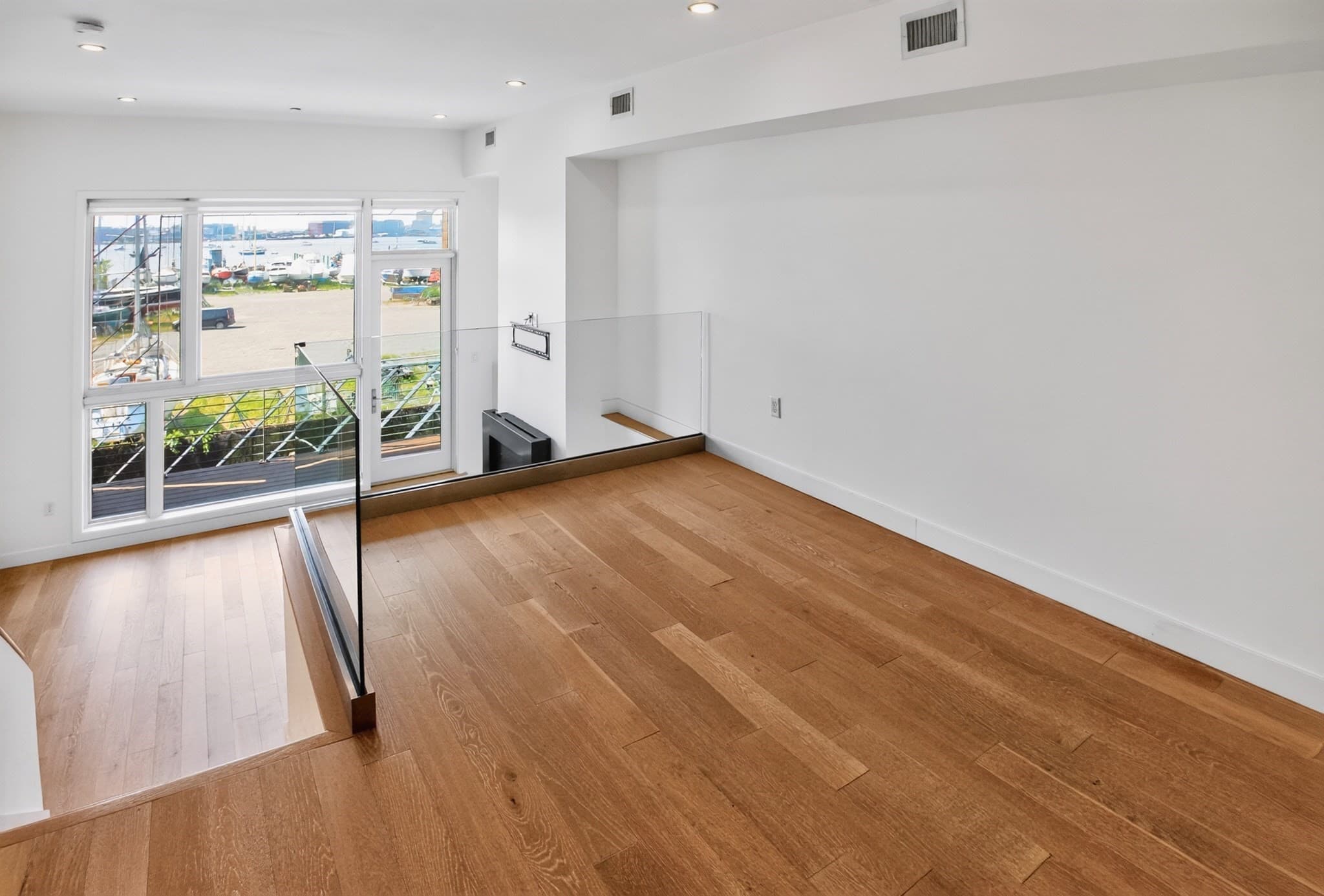 Condominium at 288 Marginal St # 4, Boston MA 02128, photo 8 of 25