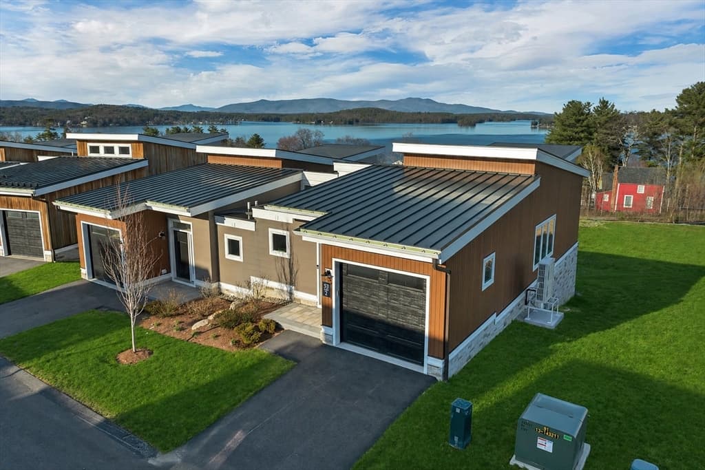 53 Broadview Drive # 1, Laconia NH 03246