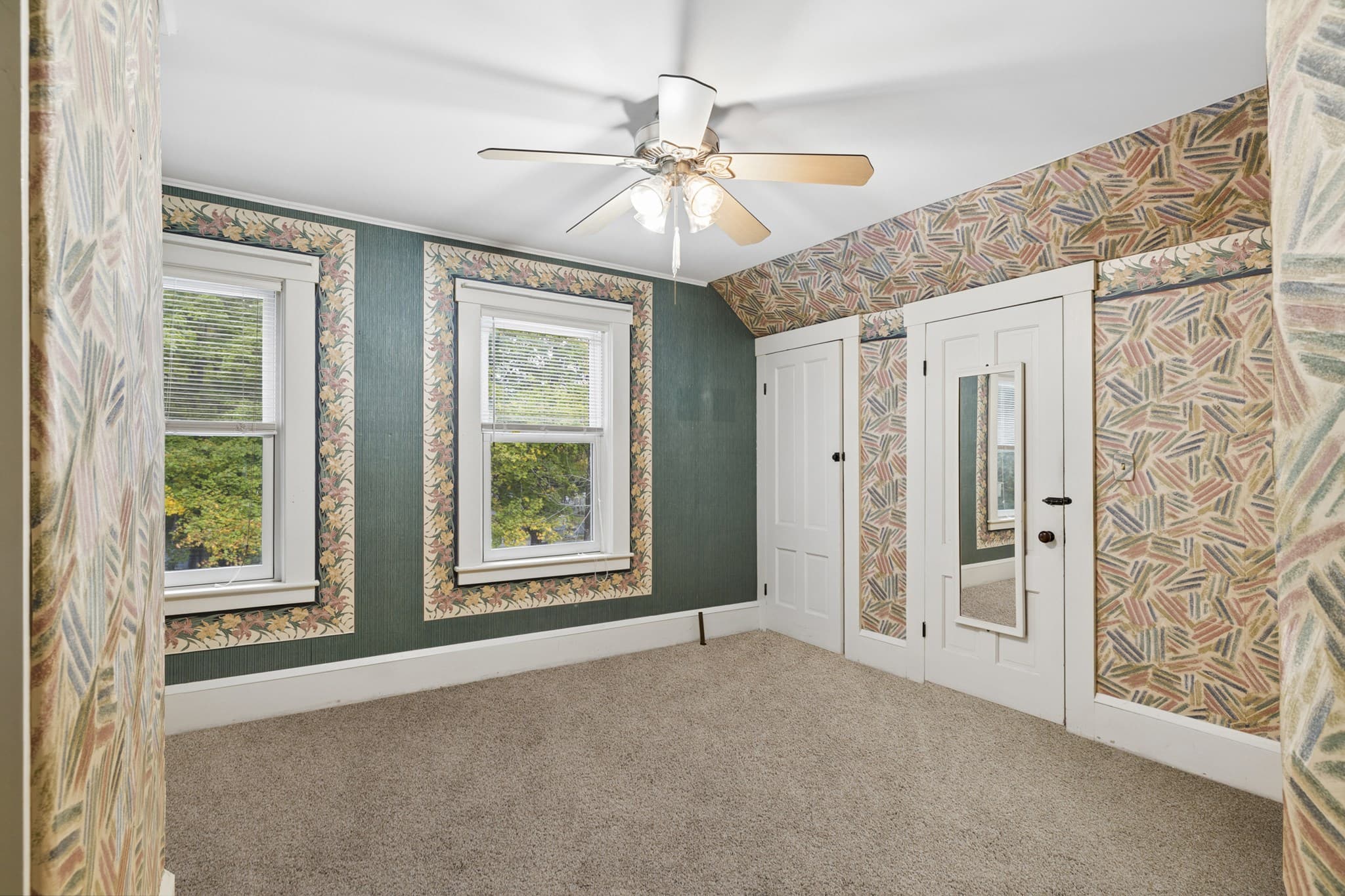 2 Family - 2 Units Side by Side at 14 Naylor St, Chelmsford MA 01863, photo 34 of 42