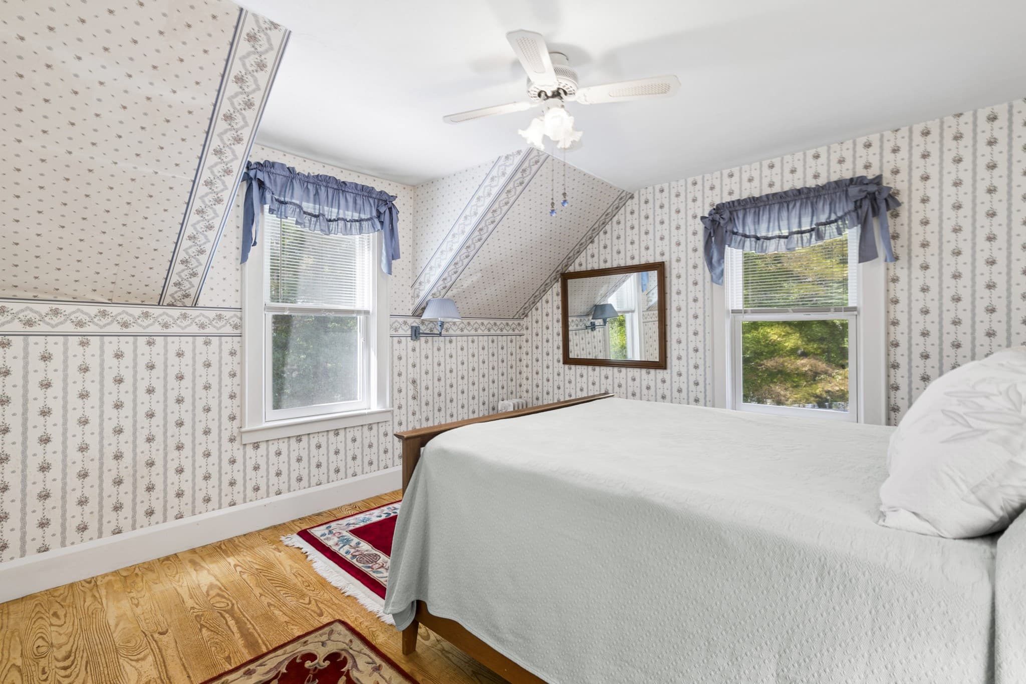 2 Family - 2 Units Side by Side at 14 Naylor St, Chelmsford MA 01863, photo 10 of 42