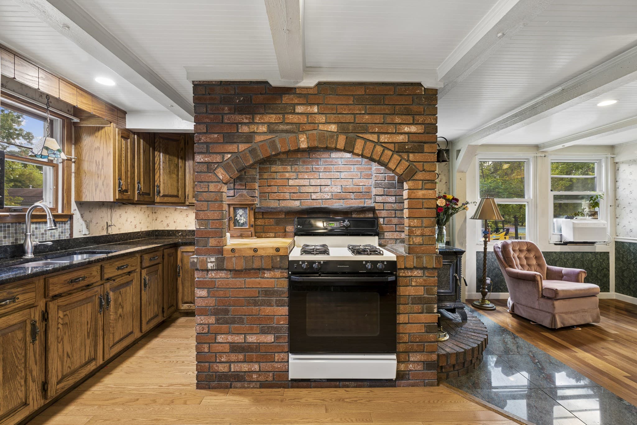 2 Family - 2 Units Side by Side at 14 Naylor St, Chelmsford MA 01863, photo 25 of 42