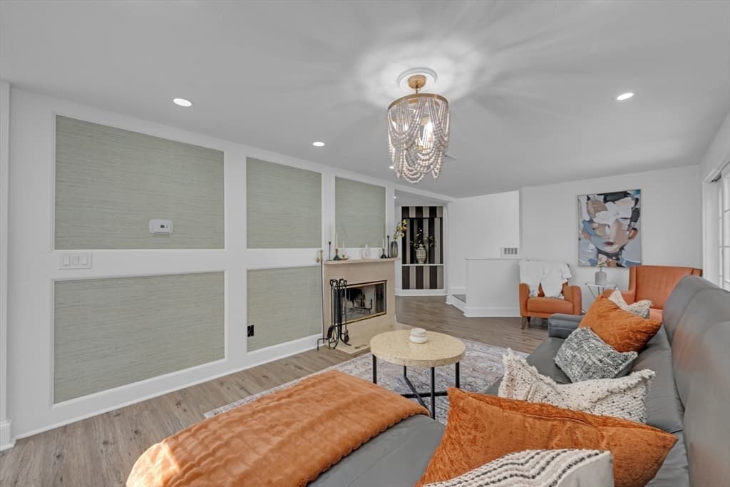 Single Family Residence at 17 Clara Rd, Framingham MA 01701, Framingham, photo 16 of 41