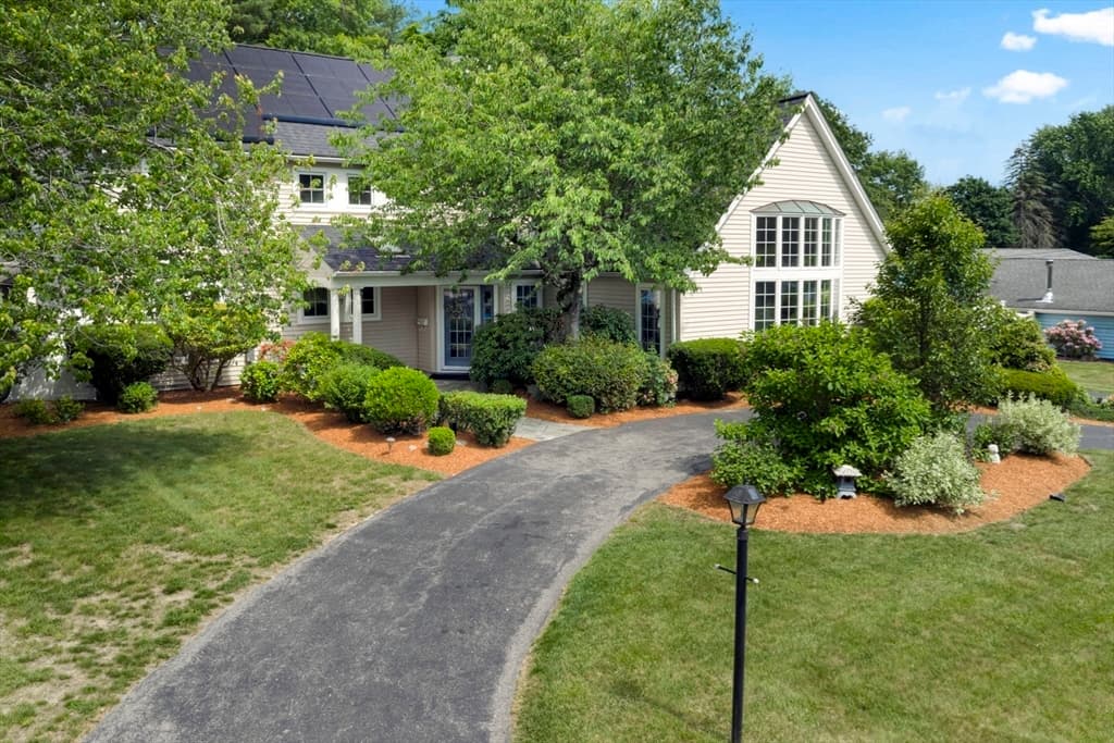 Single Family Residence at 17 Clara Rd, Framingham MA 01701, Framingham, photo 3 of 41