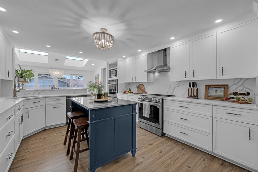 Single Family Residence at 17 Clara Rd, Framingham MA 01701, Framingham, photo 9 of 41