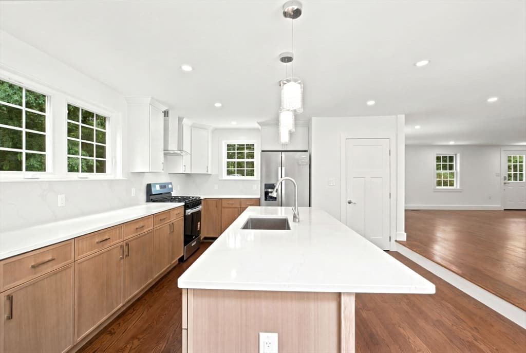 358 East St, Carlisle MA 01741 photo 11