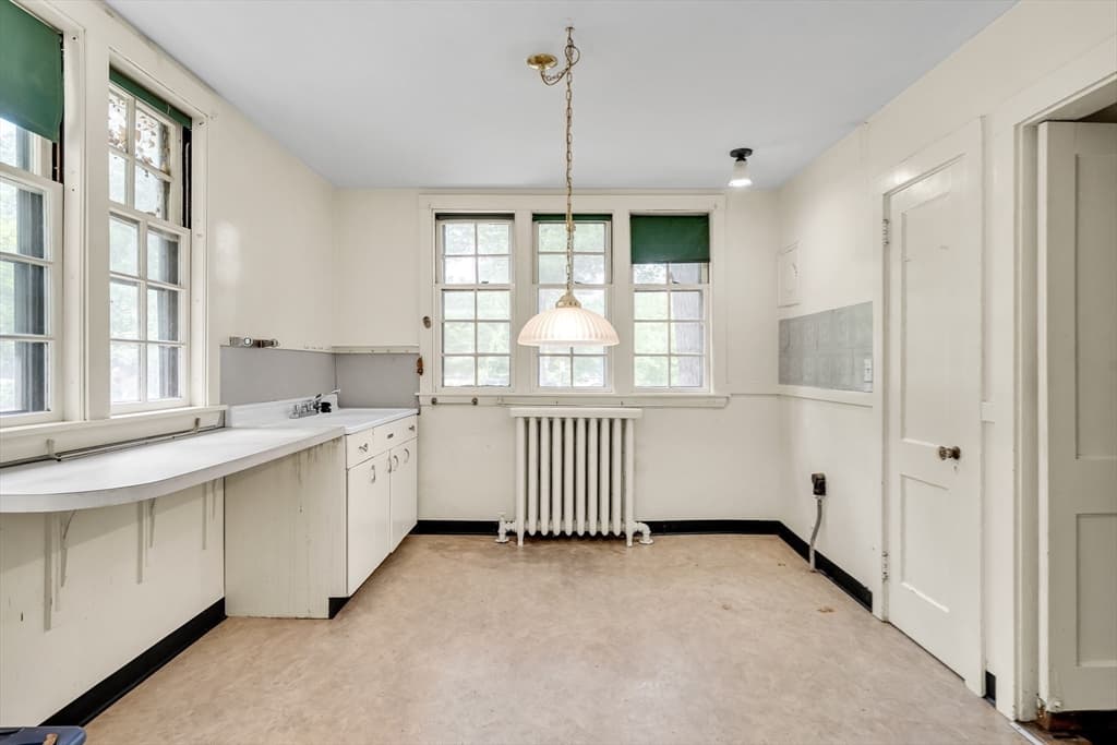 128 Dudley St, Brookline MA 02445 photo 9