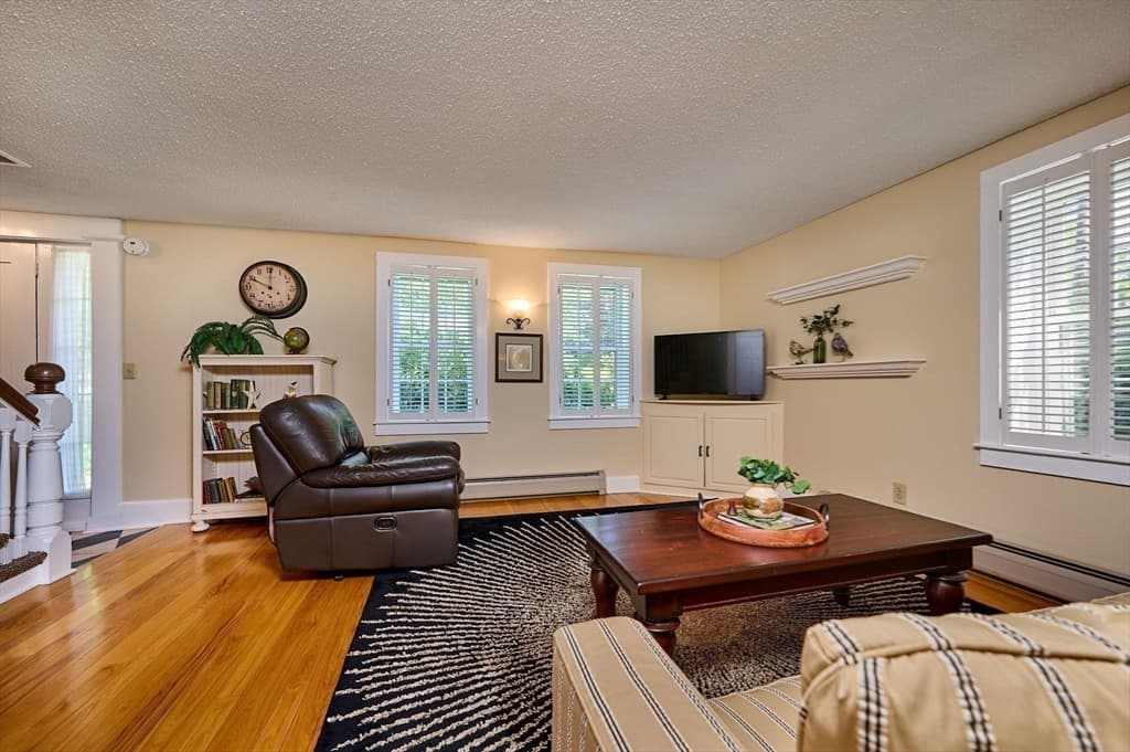 310 South St, Northampton MA 01060 photo 11