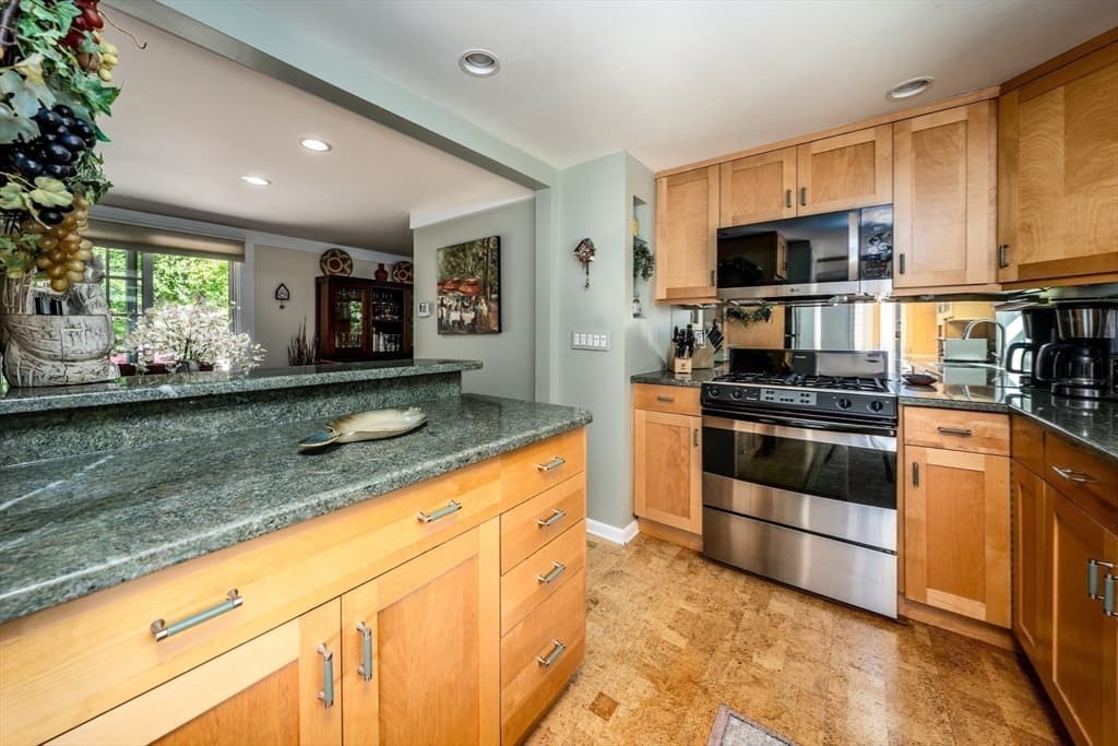 96 Greensward Rd, Mashpee MA 02649 photo 15