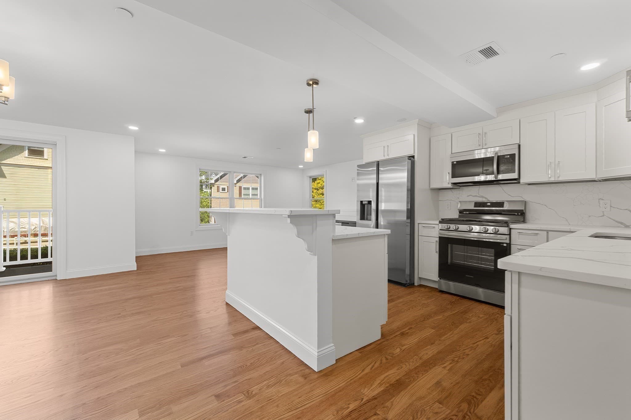 Condominium at 3 Pirmi Ln # 1, Gloucester MA 01930, Gloucester, photo 6 of 33