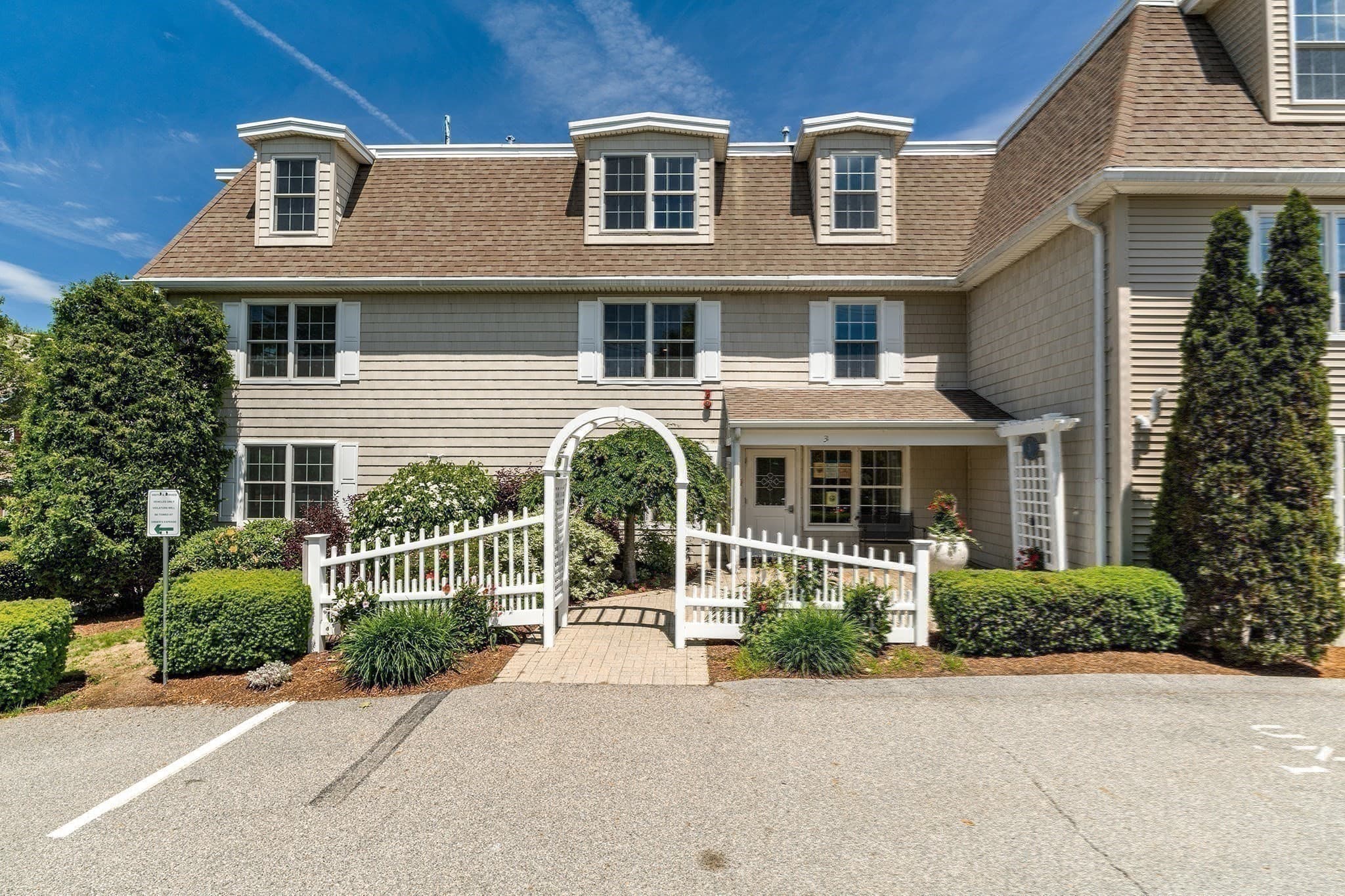 Condominium at 3 Pirmi Ln # 1, Gloucester MA 01930, Gloucester, photo 26 of 33