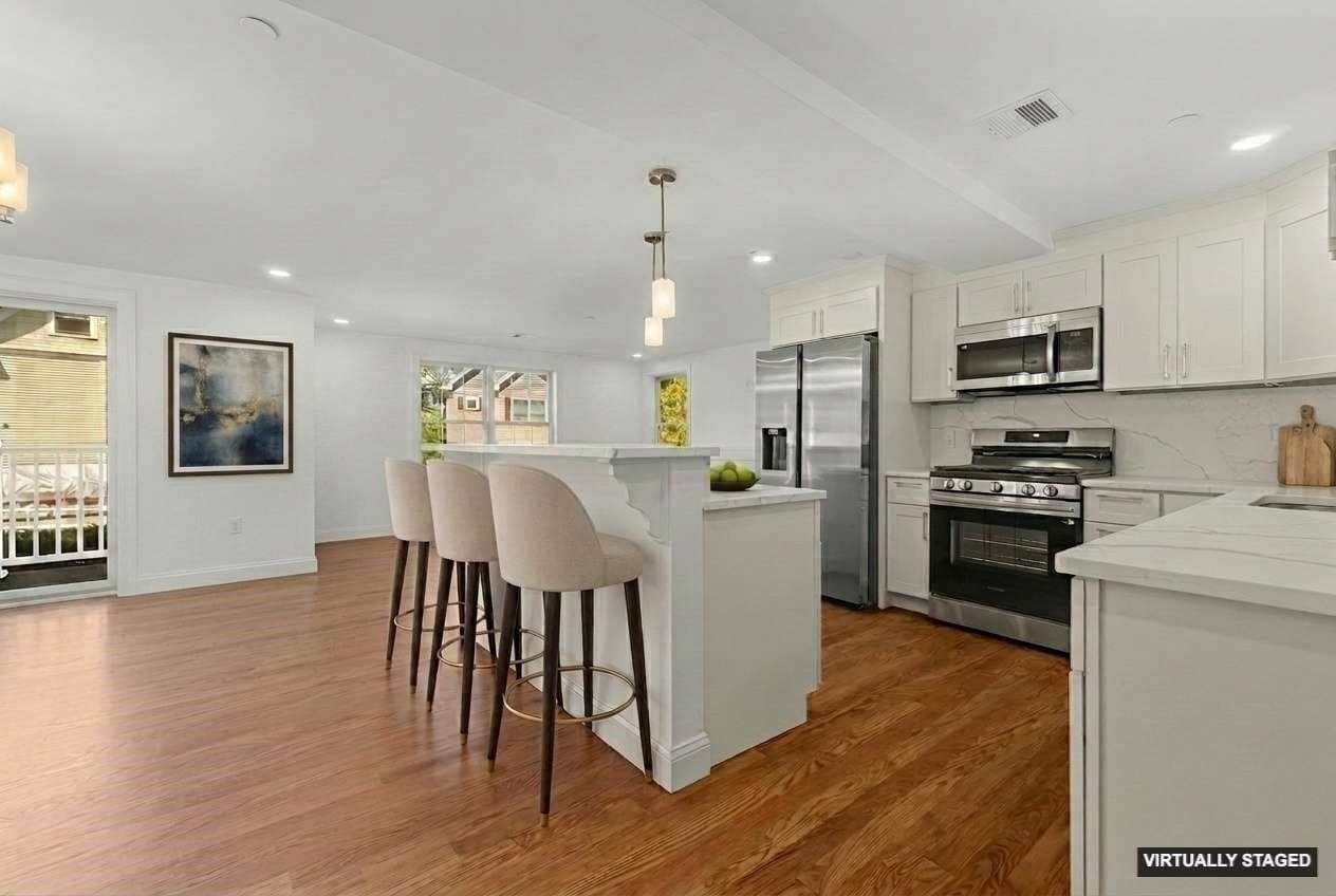 Condominium at 3 Pirmi Ln # 1, Gloucester MA 01930, Gloucester, photo 5 of 33