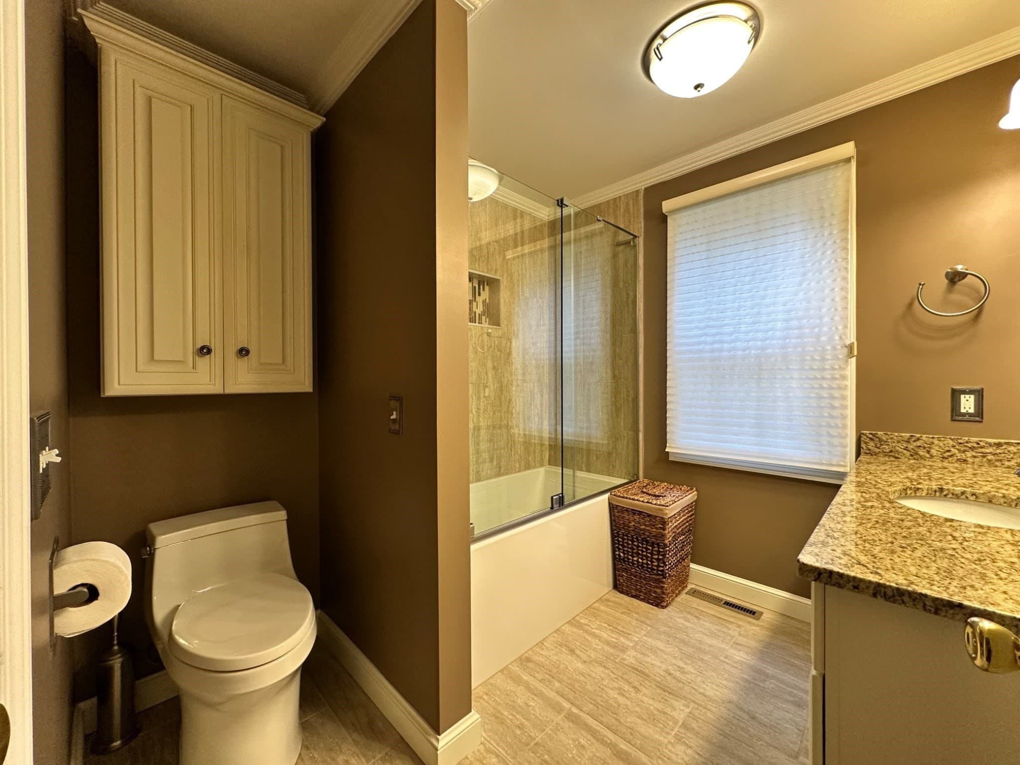 Single Family Residence at 608 Pinewood Dr, Longmeadow MA 01106, photo 22 of 33