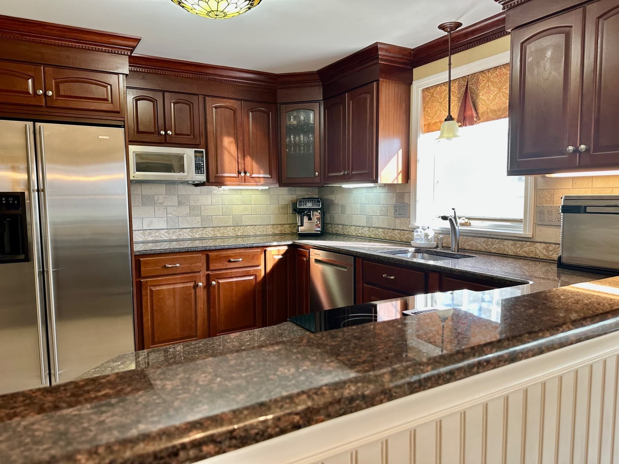 Single Family Residence at 608 Pinewood Dr, Longmeadow MA 01106, photo 10 of 33