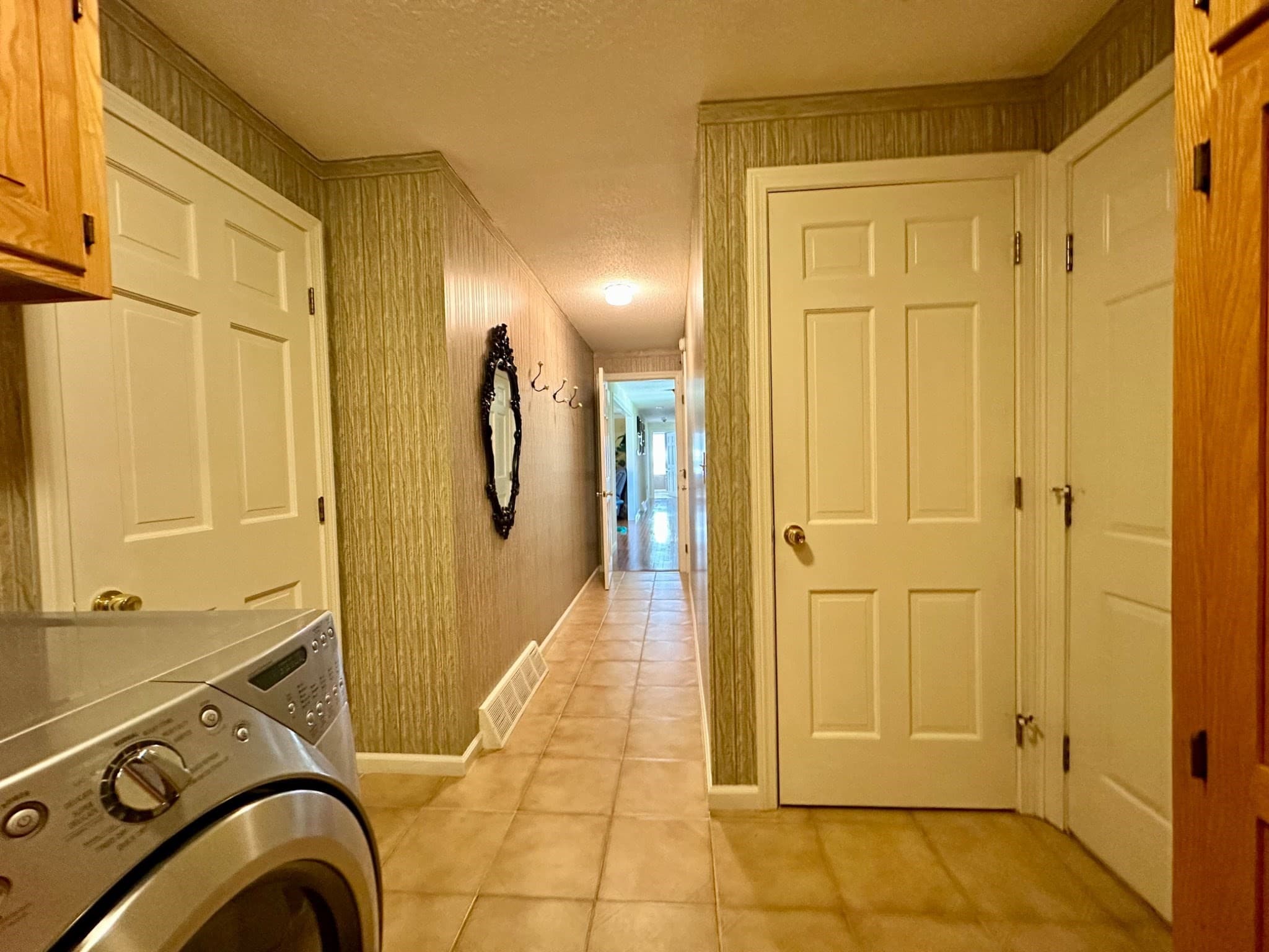 Single Family Residence at 608 Pinewood Dr, Longmeadow MA 01106, photo 29 of 33