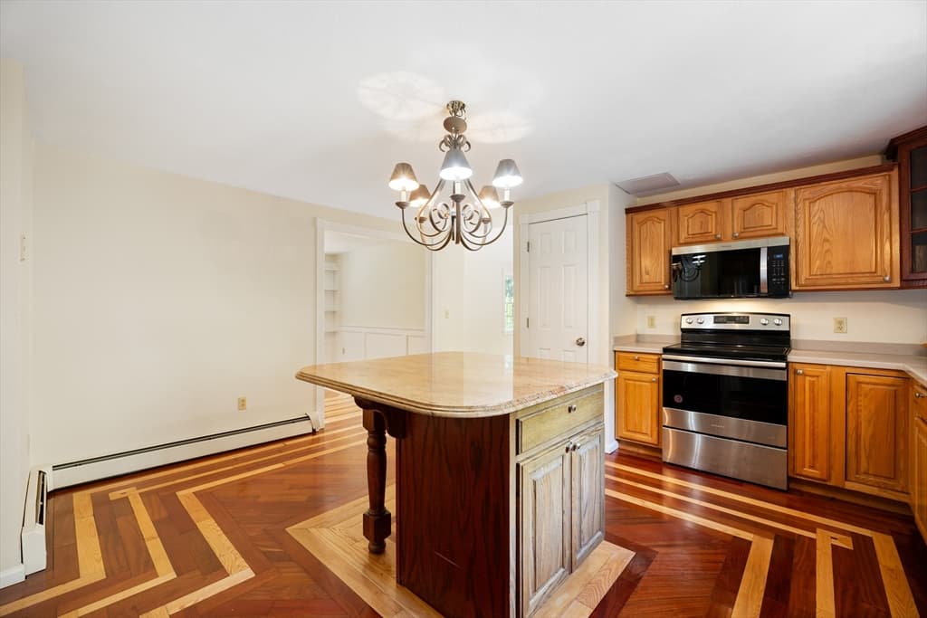 Single Family Residence at 140 Paradise Ln, Sturbridge MA 01518, Sturbridge, photo 27 of 30