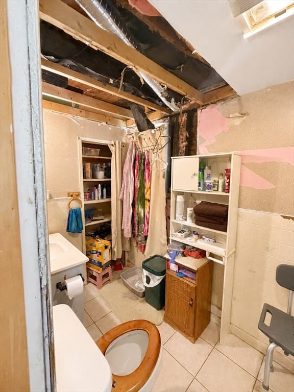 123 Grape St, Chicopee MA 01013 photo 11