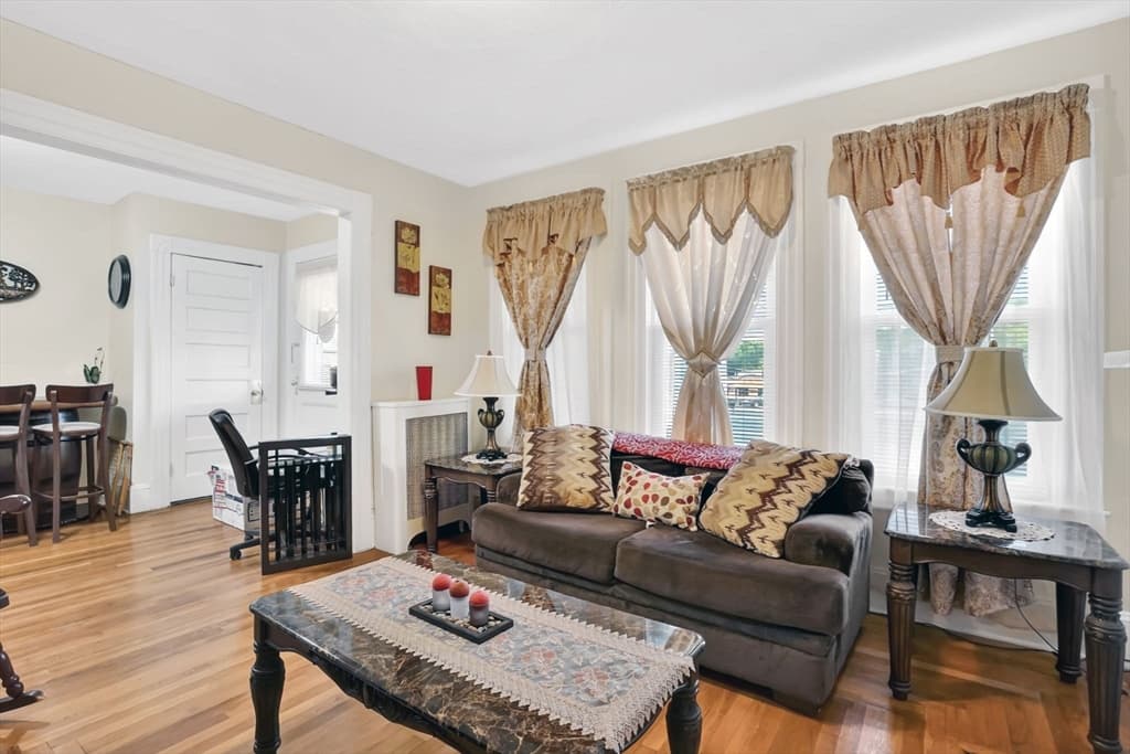 5-7 Corser St, Holyoke MA 01040 photo 9